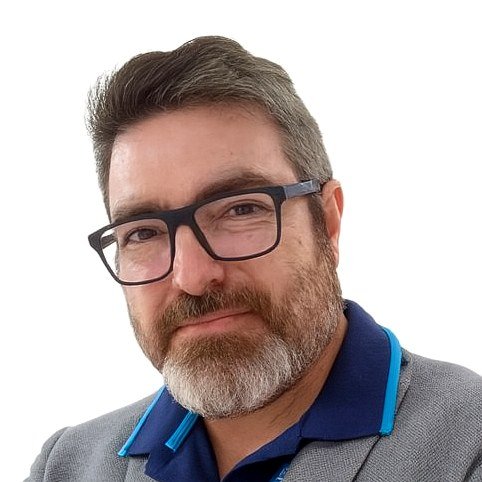 Damián Rosales, fundador de DamIASolve